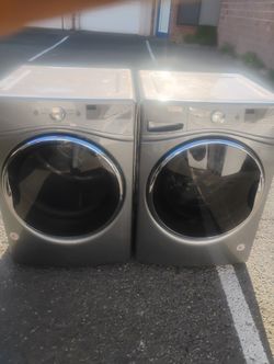 Whirlpool. Stackable Washer And Dryer Electric