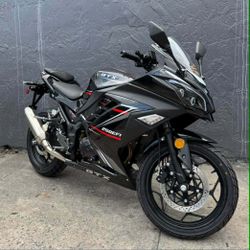Motorcycle brand new highway legal 6 speed TAKE IT IN PAYMENTS NO CREDIT NEED IT