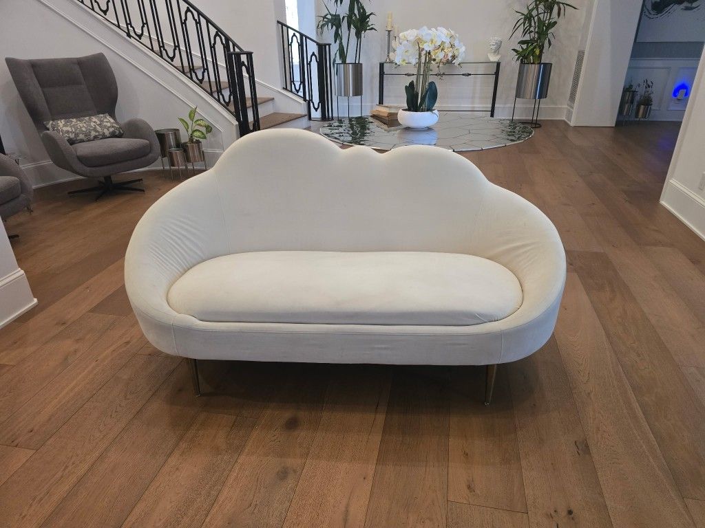 Ether Settee
by Jonathan Adler
