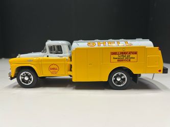 1958 GMC 300 Shell Oil Tanker Die-Cast Truck