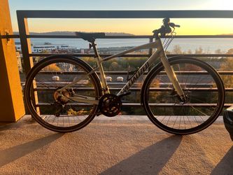 Specialized Sirrus 3.0 (2020) - Small