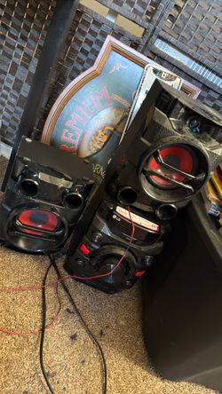 LG Party Speaker Tower Pair
