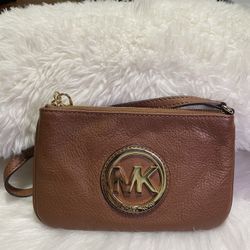 Michael Kors Wristlet 