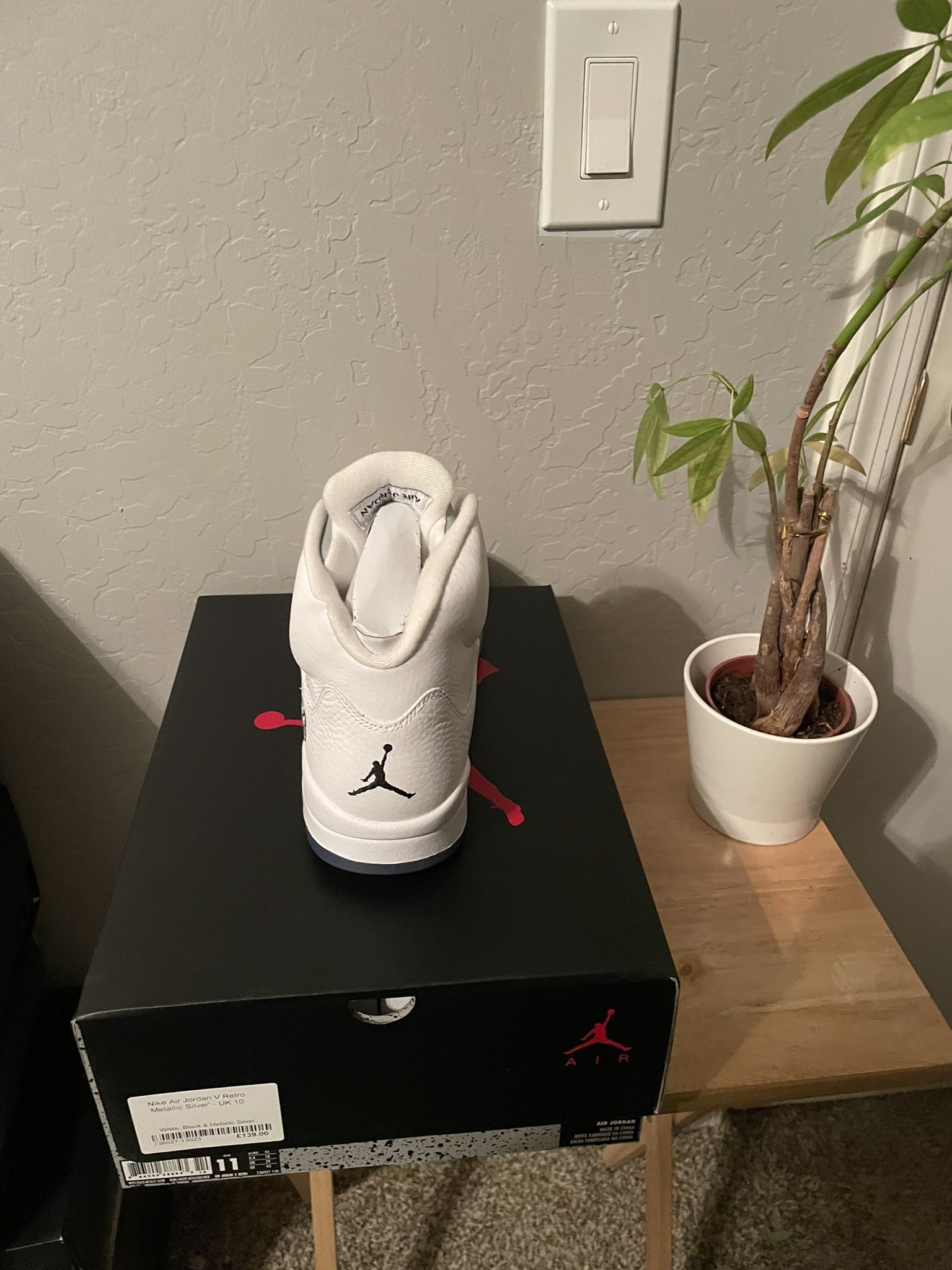 Size 11 - Air Jordan 5 Retro 2015 White Metallic New DS!!!