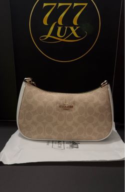 Coach Signature Shoulder Bag Khaki/White