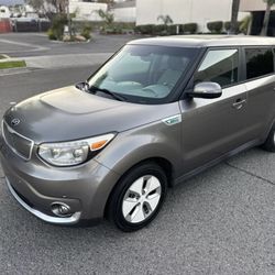 2015 KIA Soul EV