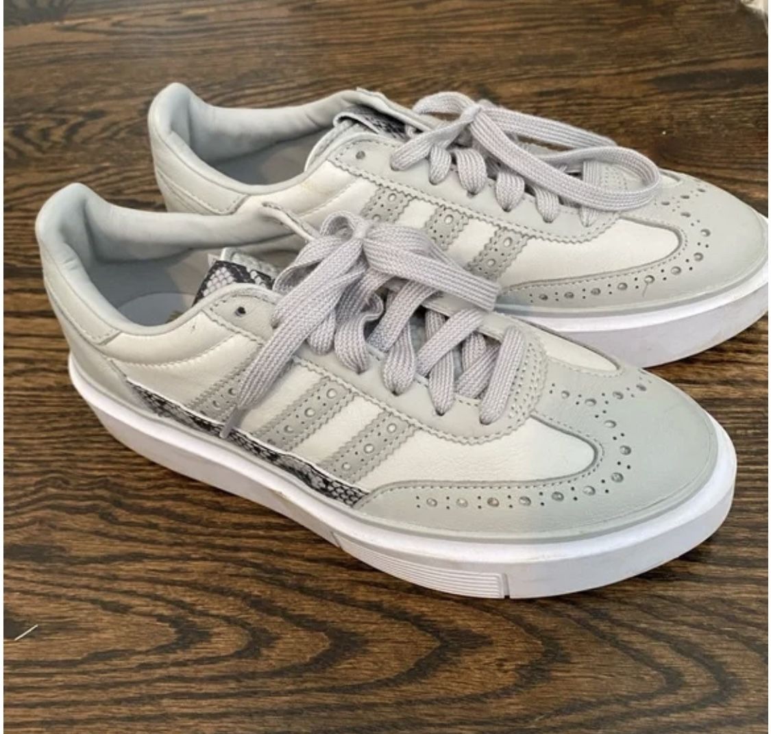 Adidas Women Sleek Super 72 Lace Up Outdoor Shoes