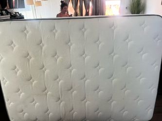 Free full size mattress