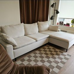 Minimalist Linen Sectional Sofa – Gently Used, Like New