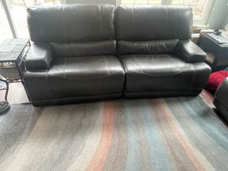 Leather Couch Set (electric recline)