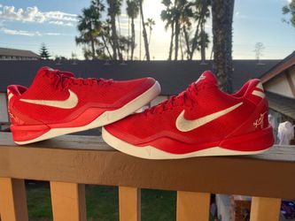 Kobe 8 university red