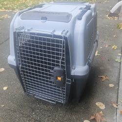 Medium-Large Dog Kennel (Skudo Brand)