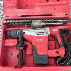 Bosch Hammer Drill Whit Bits For Concrete Excellent Condition $390