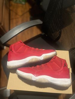 Jordan 11 size 9 “win like 97”