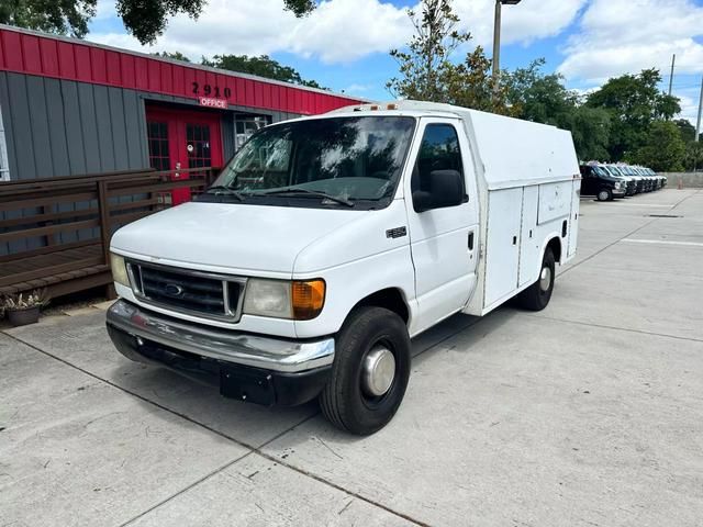 2003 Ford E350 Super Duty Cutaway for Sale in Kissimmee, FL