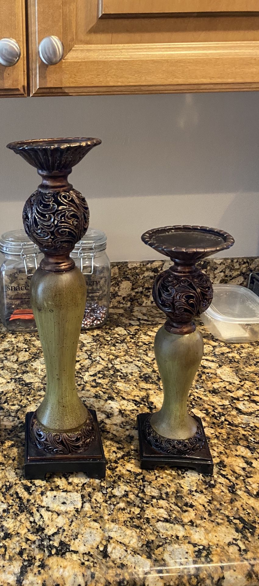 Set of 2 candle holder