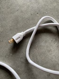 Set of 2 multi socket plugs