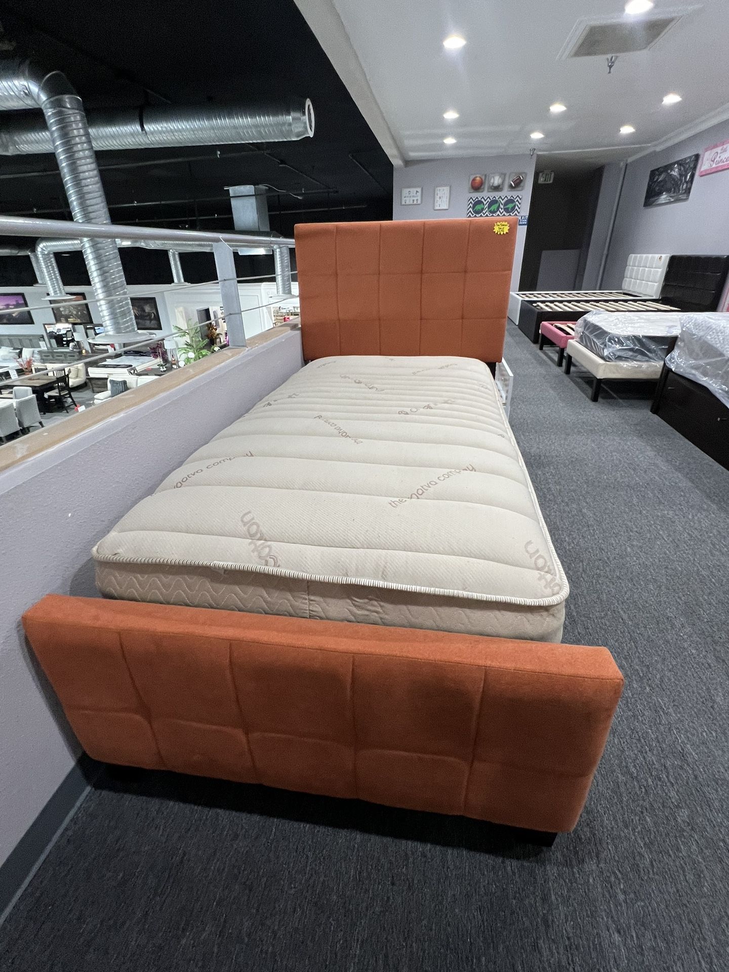 Twin Bed Frame 🎈🎈🎈