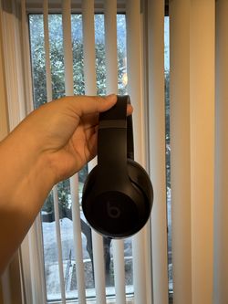 Beats Studio Pro