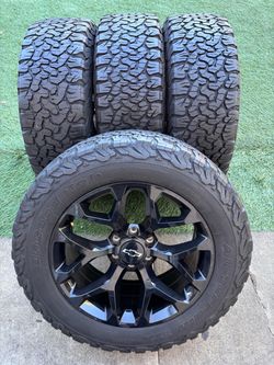 Chevy Silverado GMC Sierra GMC Denali rims and tires