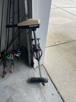 12V Minn Kota trolling motor.