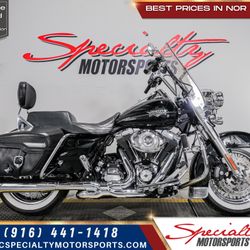 2011 HARLEY DAVIDSON ROAD KING CLASSIC