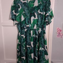 Green Leafy DRESS 👗 Size 2XL 