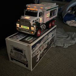 Hess Truck Loader 2008 