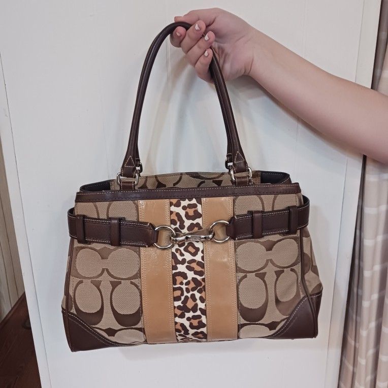 Coach Purse. Brand New. Read Description.