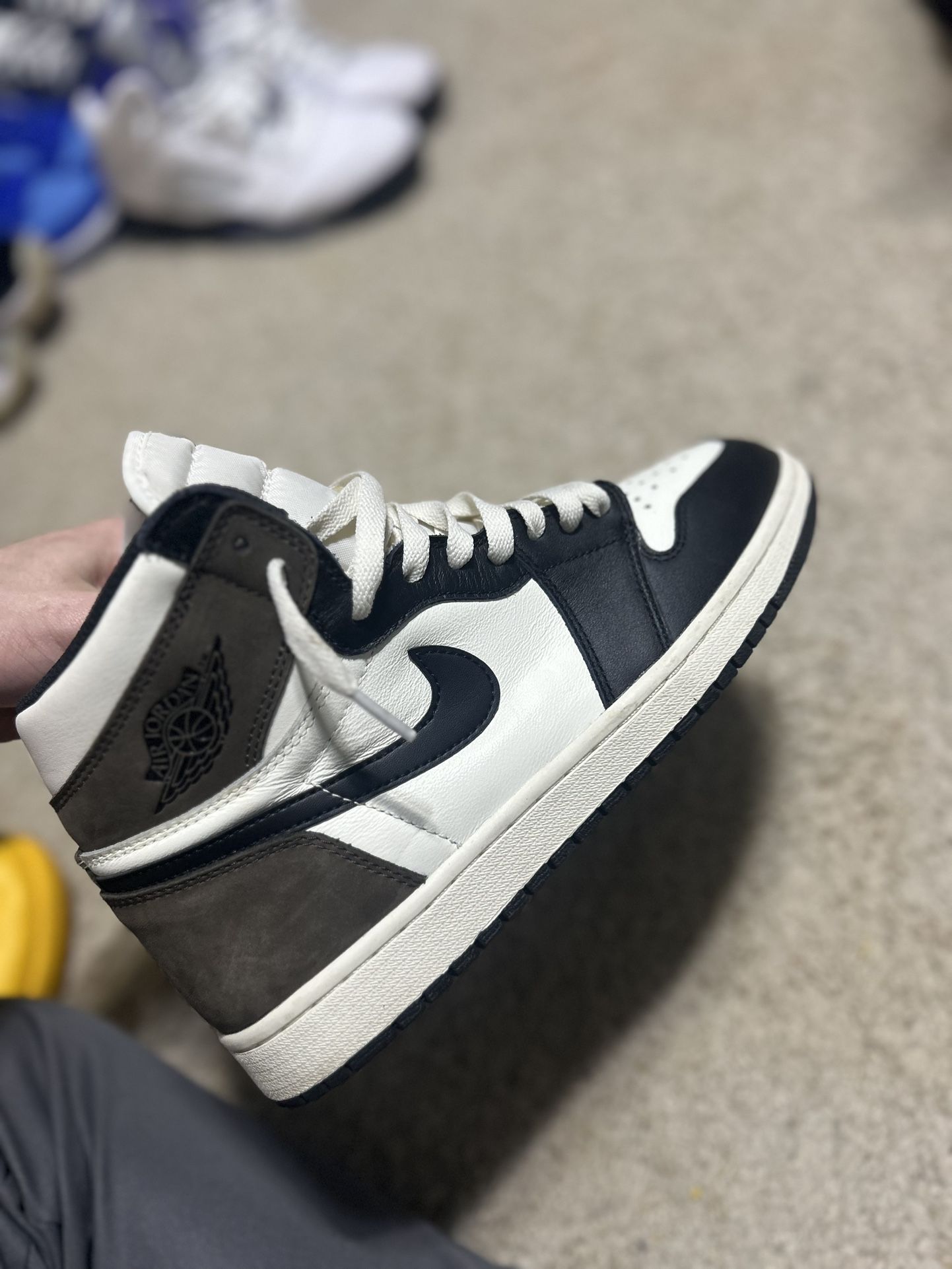 Jordan 1 Mocha 