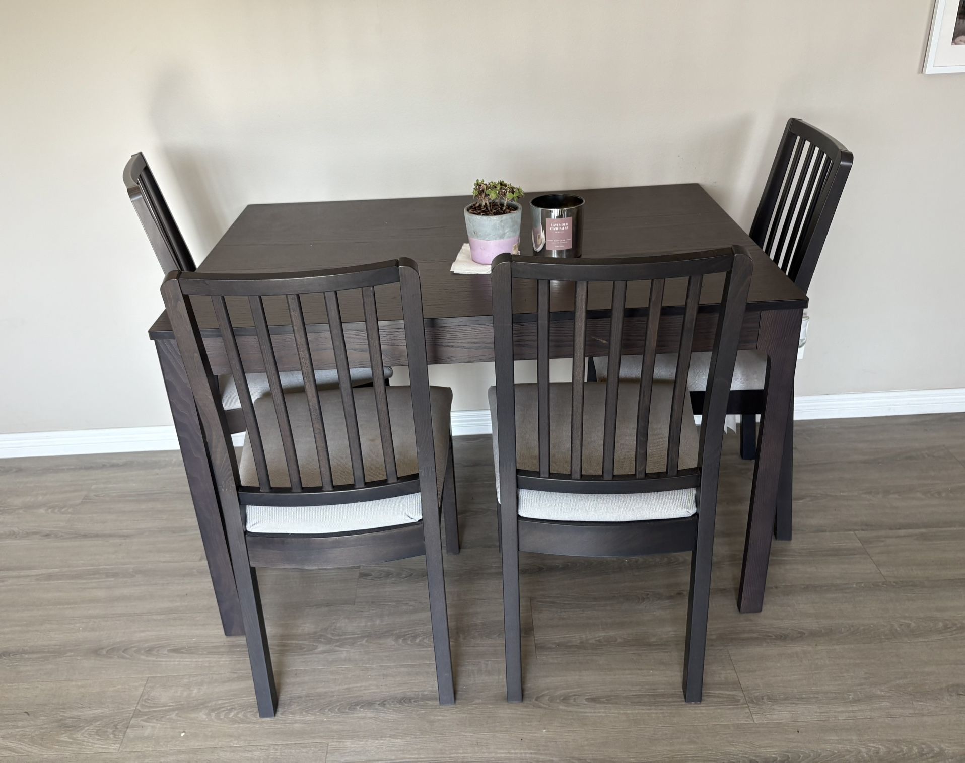 Dining room table