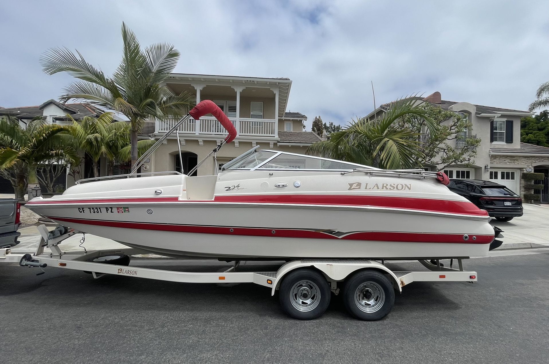 2003 Larson Escape 234