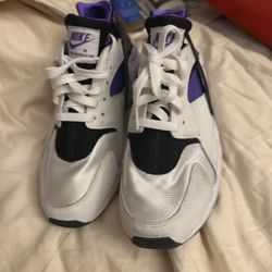 Nike Haurache Women Size 10