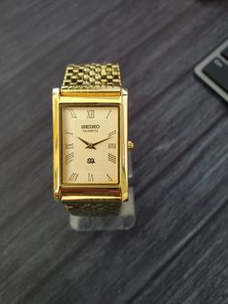 Vintage Seiko Tank Rectangular Gorgeous Champaign Dial Milanese band Mens Watch