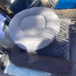 XL Sized Extra Fluffy DOG BEDS 