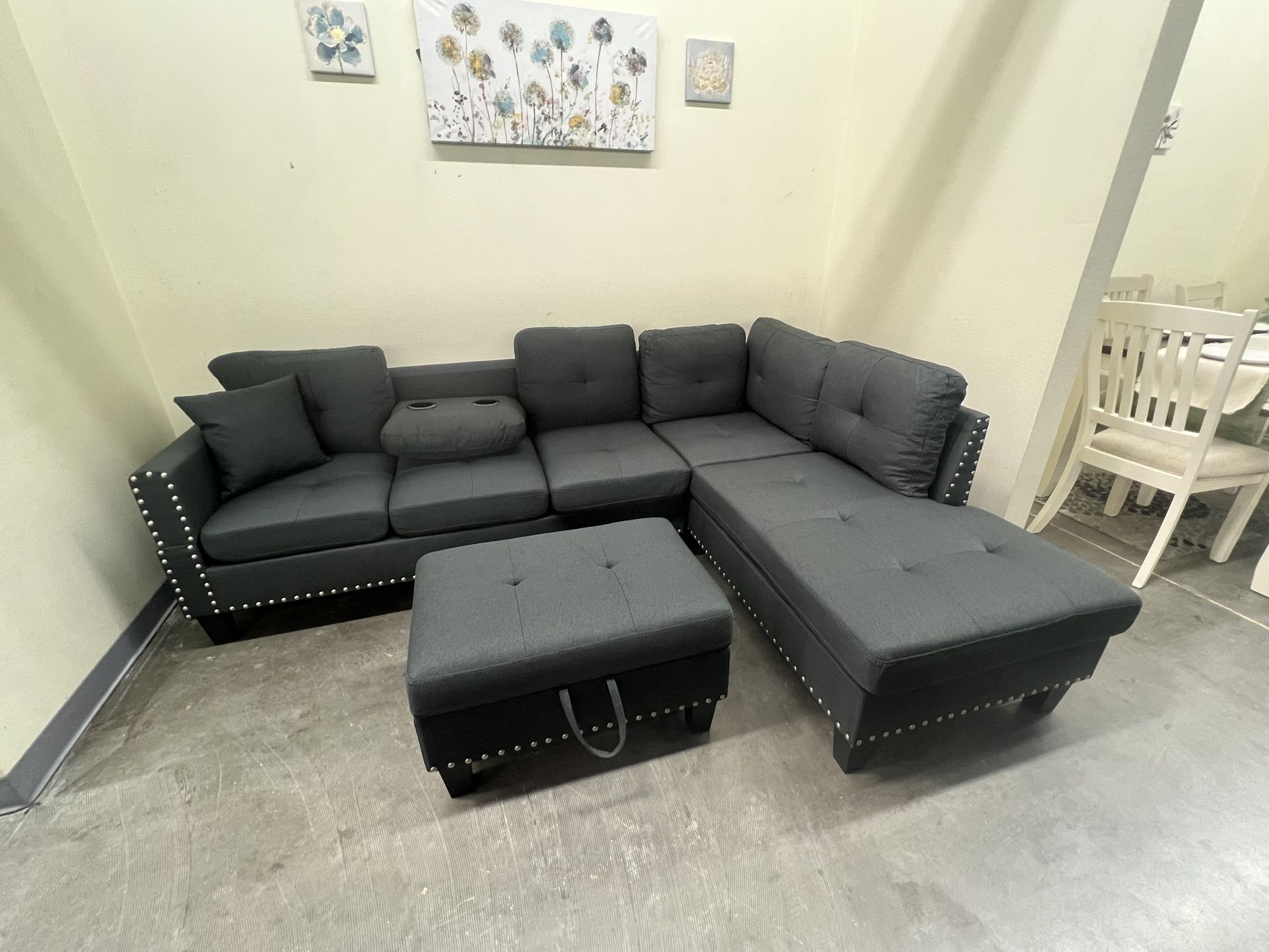 Sectional Sofa With Ottoman