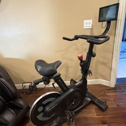Echelon EX-4s Bike