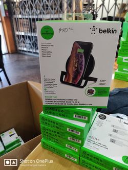 Belkin Wireless Charging Stand 10W include AC adapter and cable Brand New Sealed