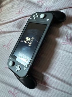 Used Nintendo switch lite
