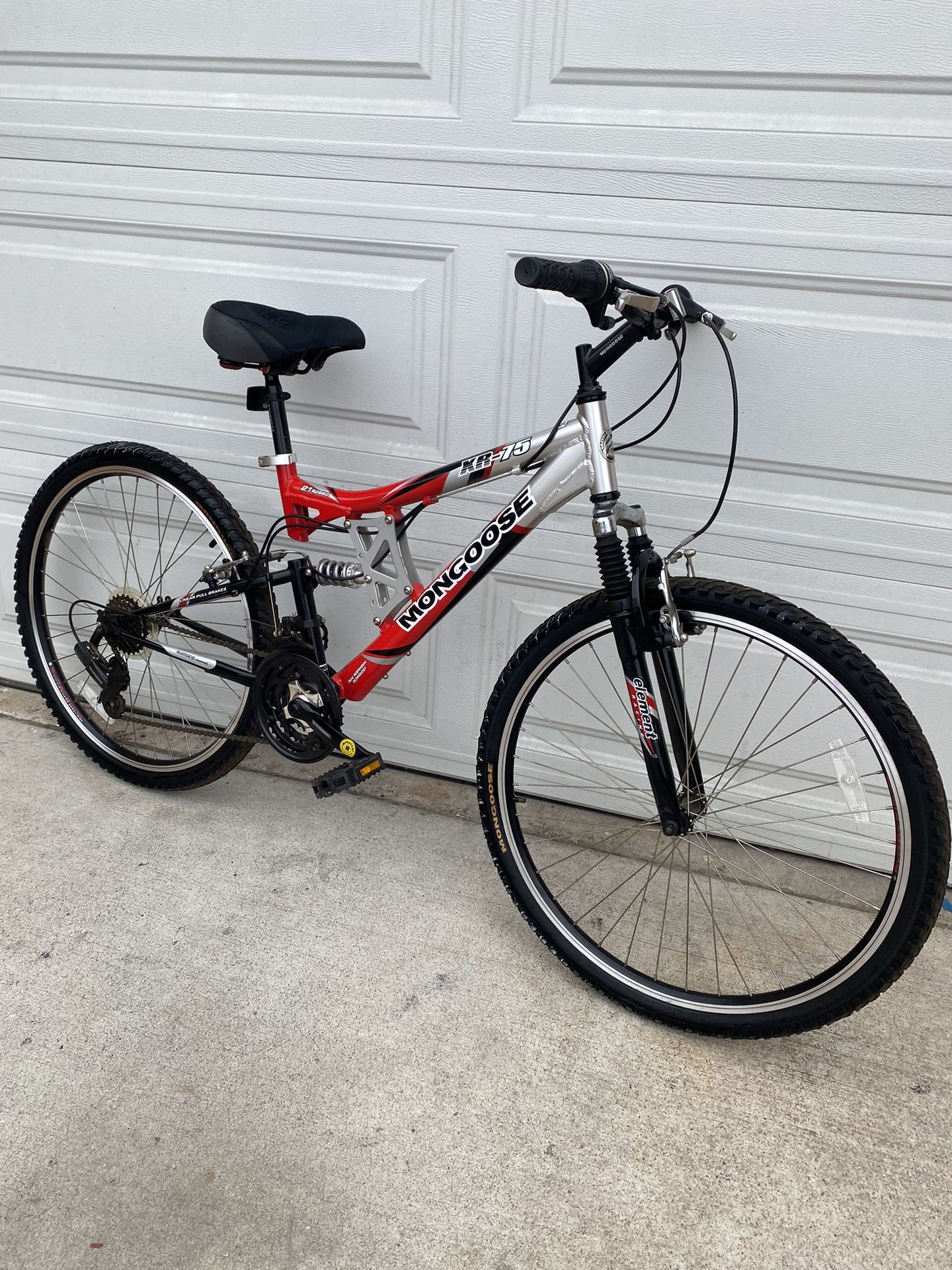 Mongoose XR-75 Mountain Bike