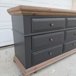 6 Drawer Dresser Just Refinished