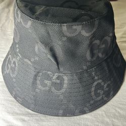 GUCCI BUCKET HAT NEW WITH TAGS
