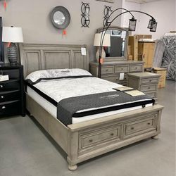 🎯NEW ▪️ $20 Down Payment Finance ▪️▪️Lettner Queen Panel Storage Bed & Dresser & Mirror & Nightstand ▪️4 Piece Queen Bedroom Set 