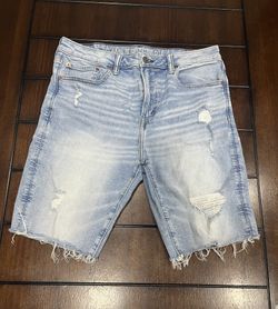 American Eagle Men's Size 34 Distressed Denim AirFlex Bermuda Shorts Stretch