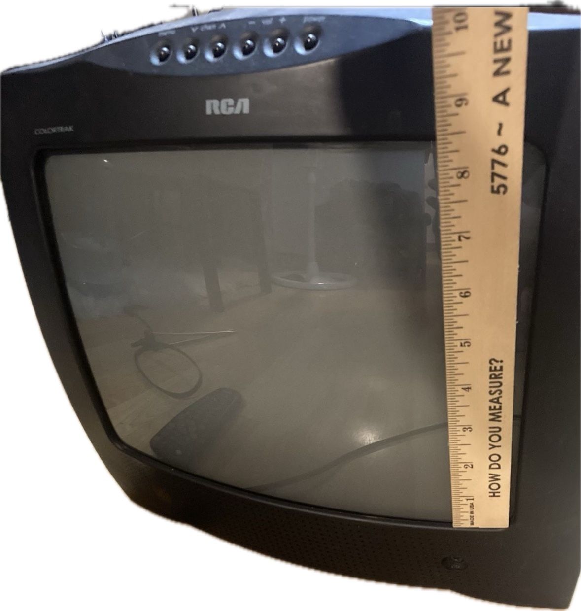 Retro RCA Gaming TV