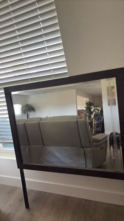 Free mirror