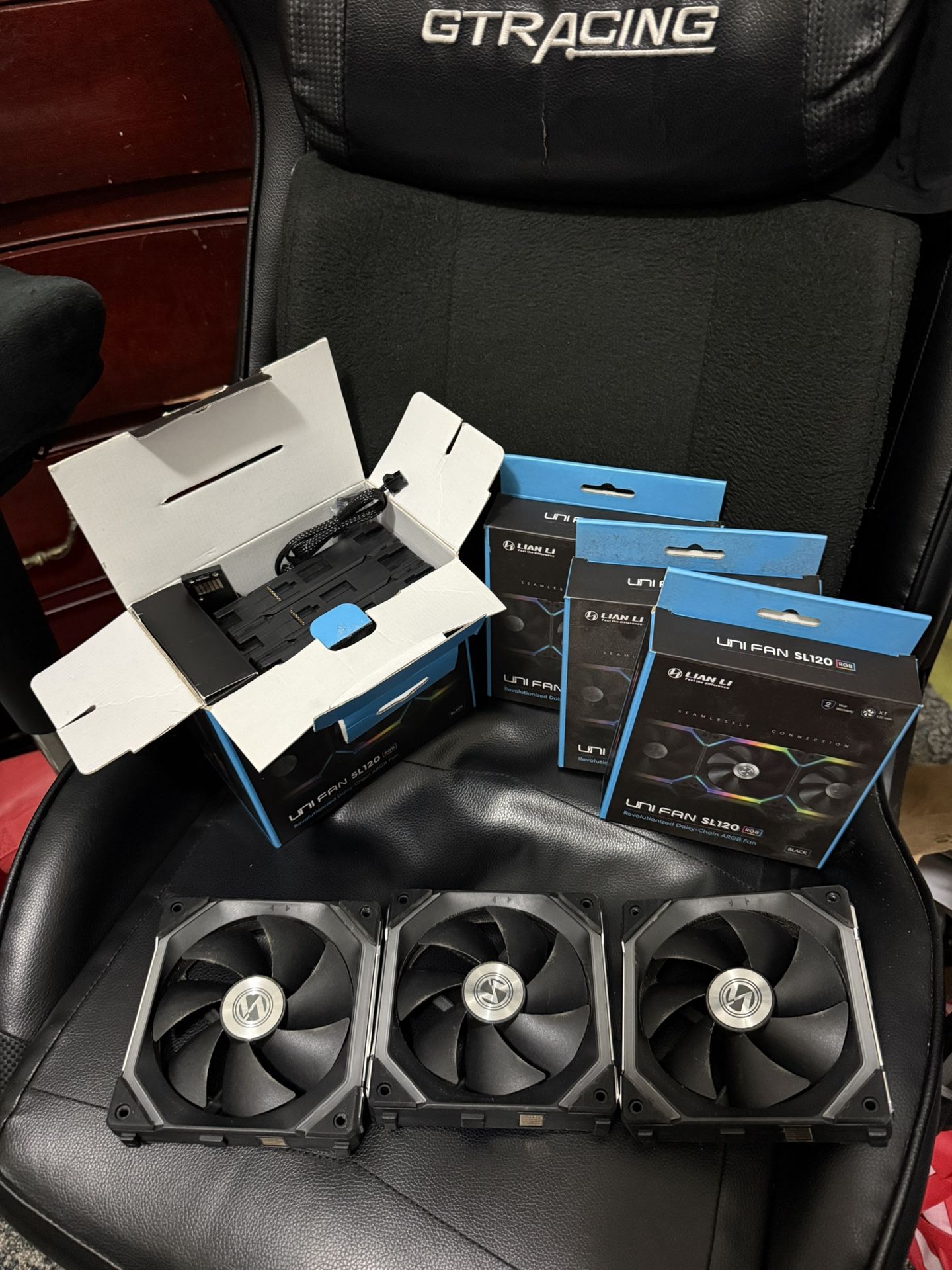 Lian li uni Fans Sl120  x6 + Controller 
