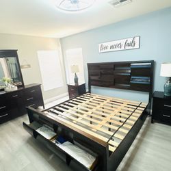 Elegant King Bedroom Set