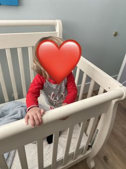 Creamy White Baby Bed/Crib, Optional Sealy Mattress