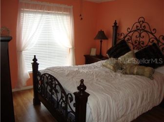 Queen Bedroom Set